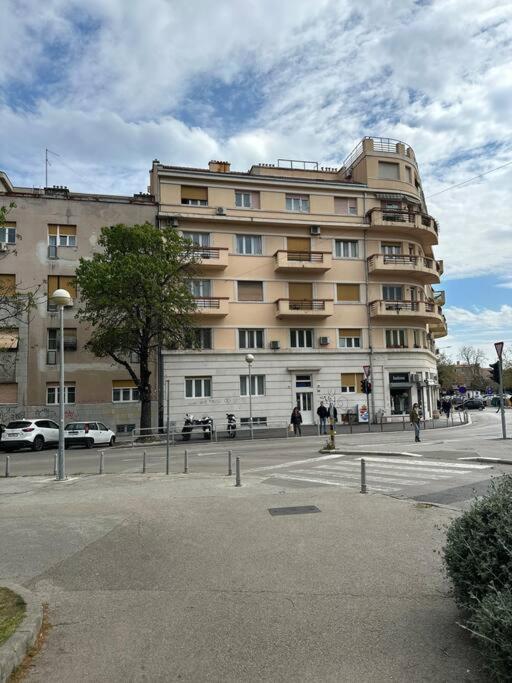 Brand New City Center Apartment Nostalgija Split Zewnętrze zdjęcie